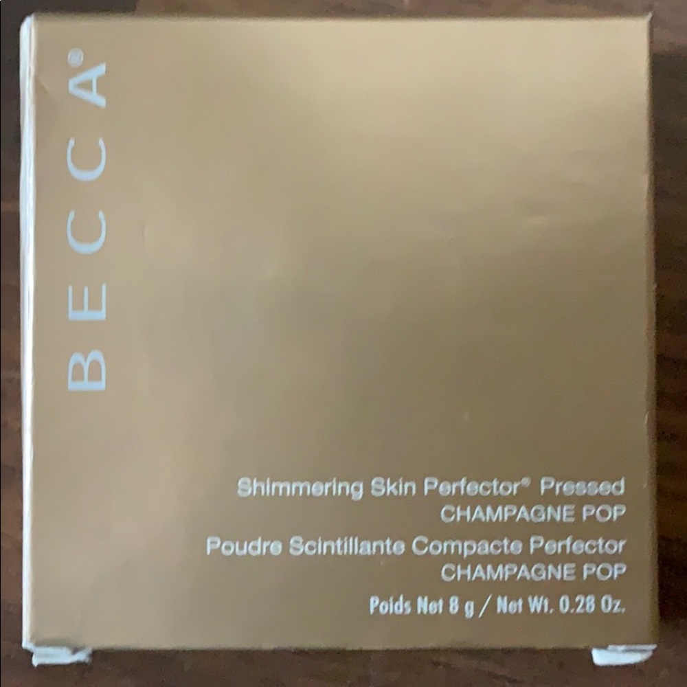 NEW Becca champagne pop